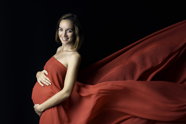 rodinny fotograf - tehotenske fotenie - atelier Bratislava